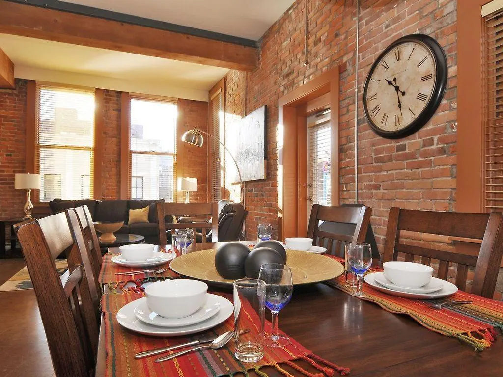 Gorgeous Luxury 2 Bedroom 2 Bath Condo In Old Town Victoria 0*,