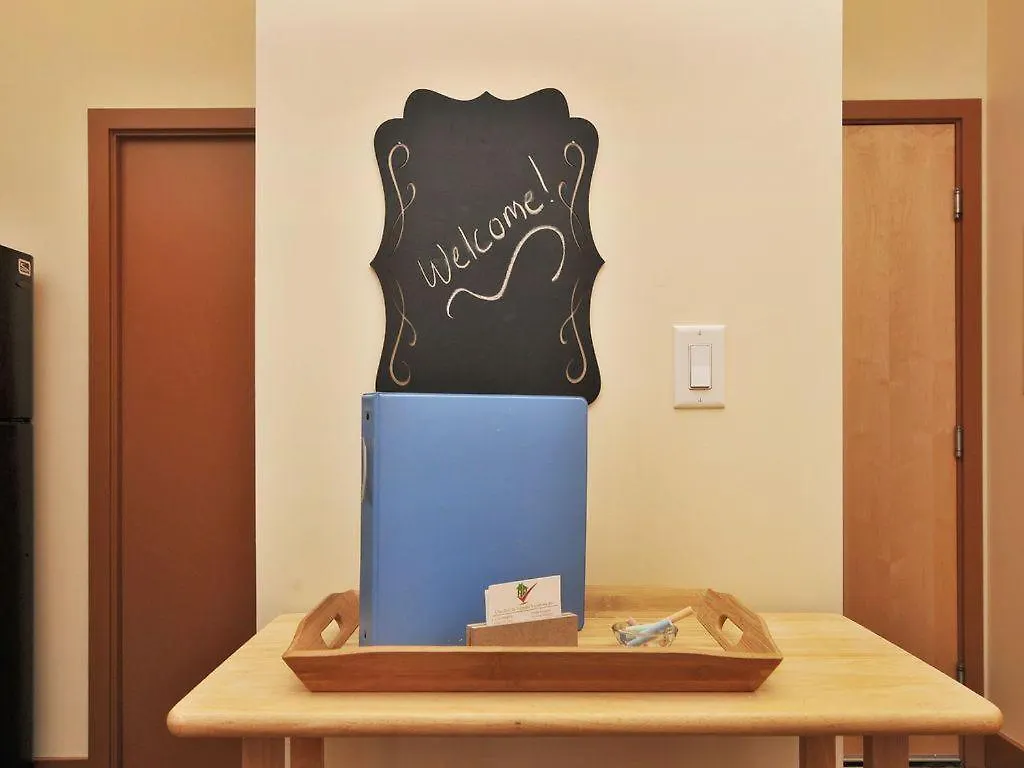 Apartment Gorgeous Luxury 2 Bedroom 2 Bath Condo In Old Town Victoria Canada